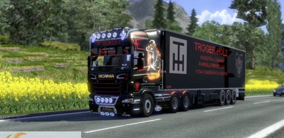 欧洲卡车模拟2自定义灯架MOD v2.4