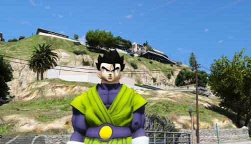 GTA5蒙面超人服孙悟饭MOD v2.6