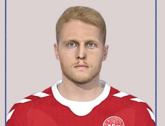 实况足球2018最新丹麦队后卫克亚尔面部补丁 v2.6