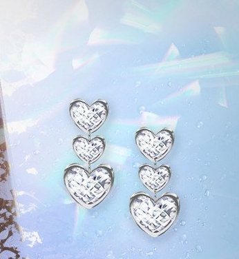 模拟人生4多爱心钻石耳环MOD v1.5