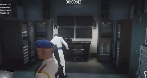 杀手3契约十三项修改器 v1.67